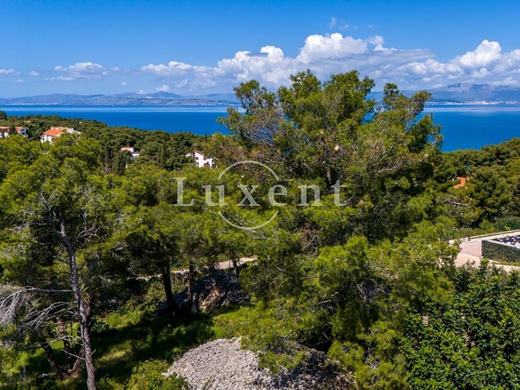 Prodej stavebního pozemku 714 m² - foto 4