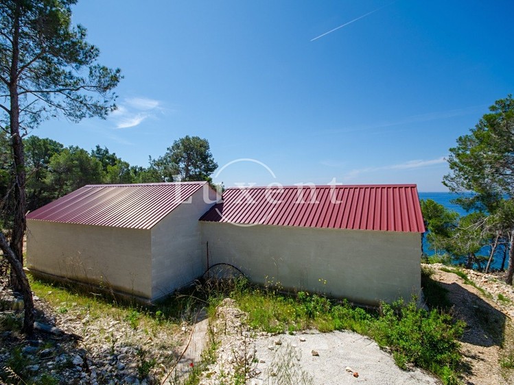 Prodej stavebního pozemku 8 880 m² - foto 7