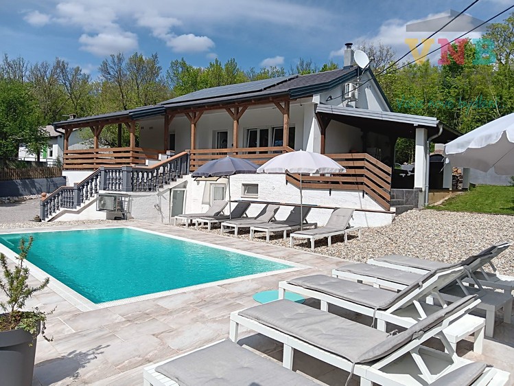 Prodej apartmánů 180 m² - foto 1