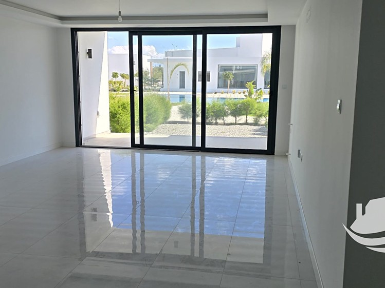 Prodej bytu 2+1 96 m² (Jednopodlažní) - foto 8