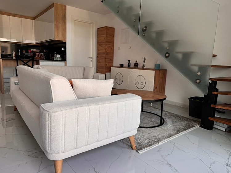 Prodej bytu 1+1 93 m² (Loft) - foto 3