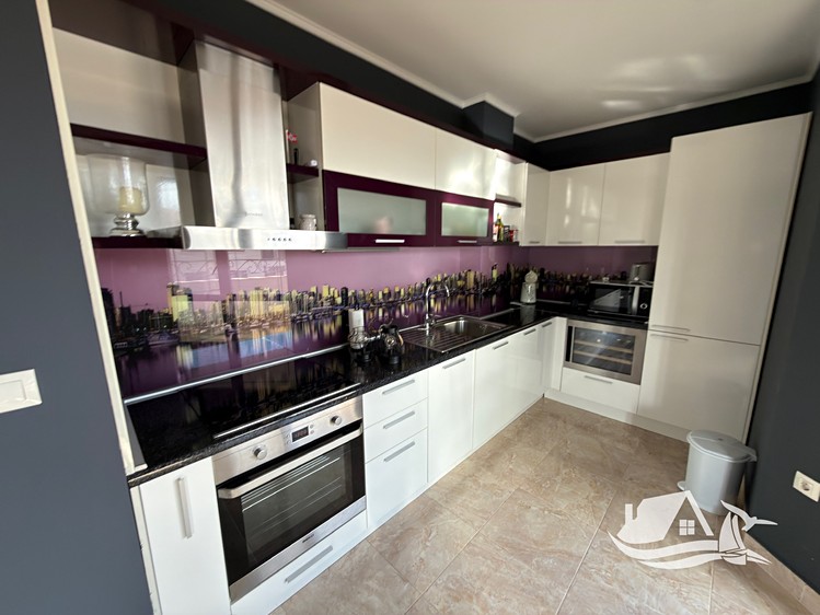 Prodej bytu 3+kk 106 m² (Jednopodlažní) - foto 2