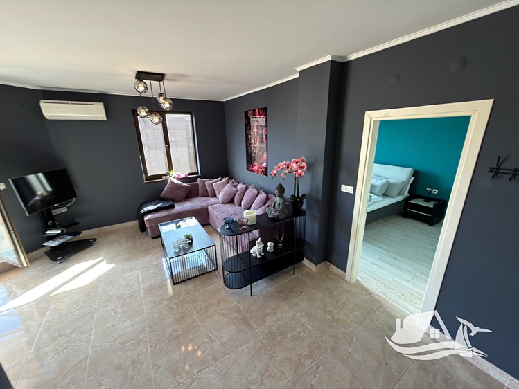 Prodej bytu 3+kk 106 m² (Jednopodlažní) - foto 4