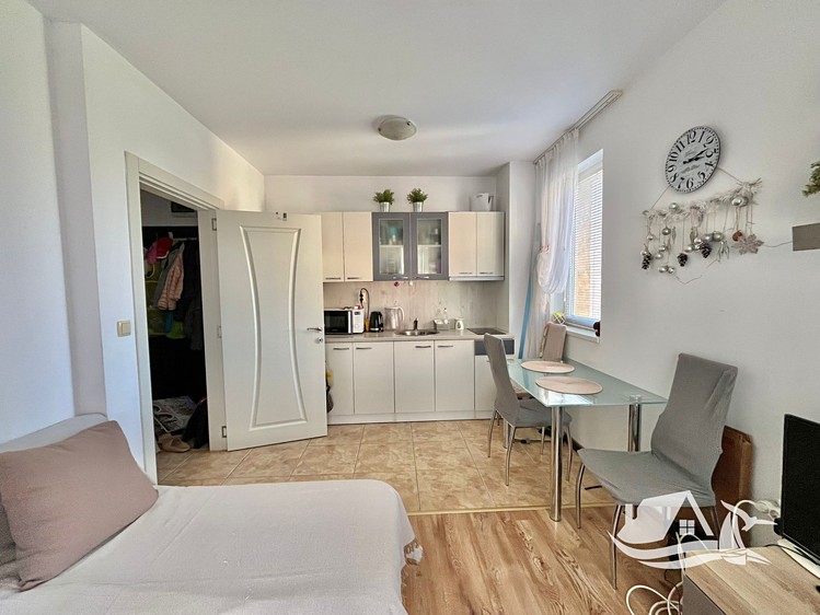 Prodej bytu 2+kk 44 m² (Jednopodlažní) - foto 4