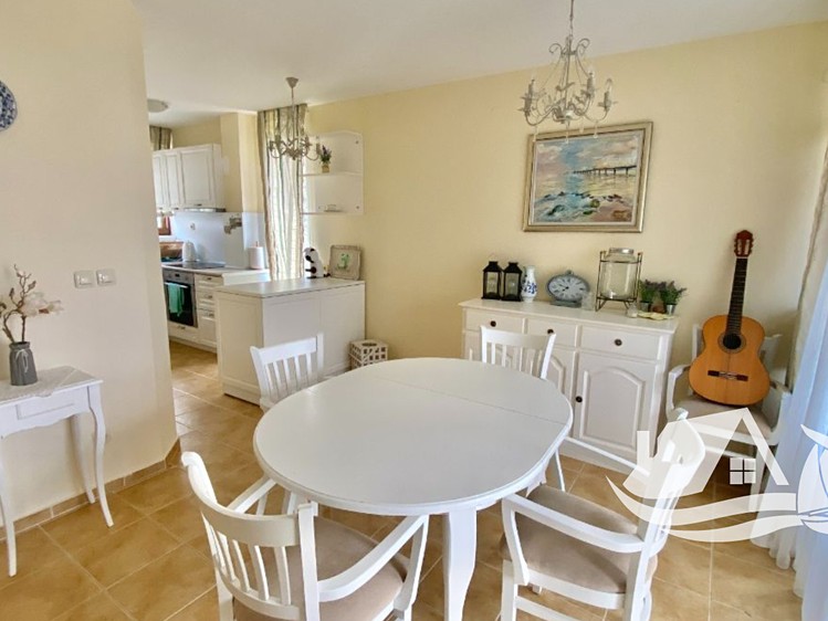 Prodej rodinného domu 140 m², pozemek 80 m² - foto 3