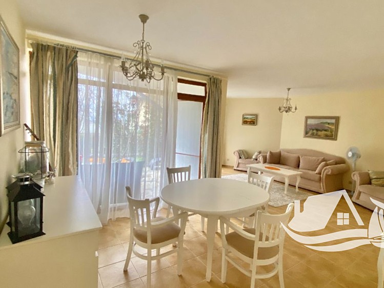Prodej rodinného domu 140 m², pozemek 80 m² - foto 2