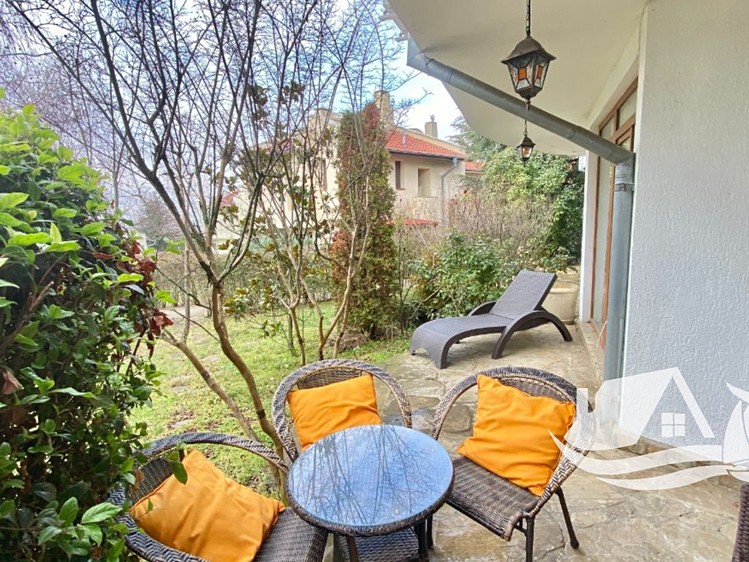 Prodej rodinného domu 140 m², pozemek 80 m² - foto 1