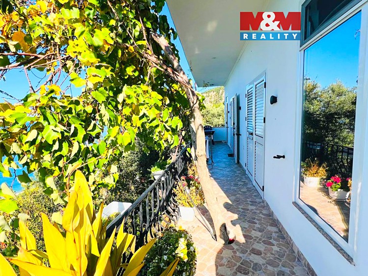 Prodej rodinného domu 70 m², pozemek 1 000 m² - foto 1