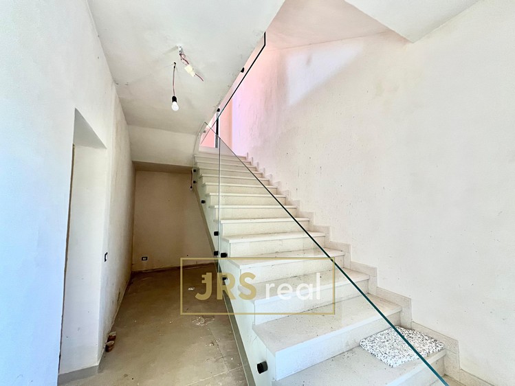 Prodej vily 227 m², pozemek 450 m² - foto 4