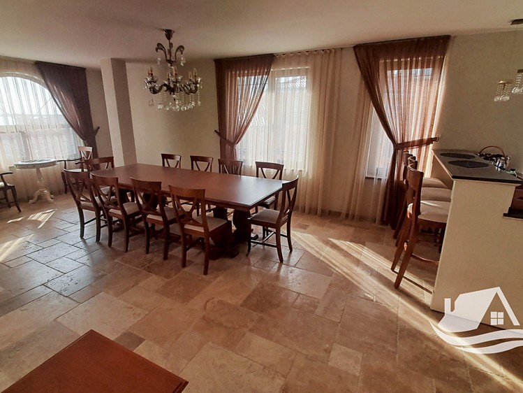 Prodej bytu 5+kk 378 m² (Mezonet) - foto 8