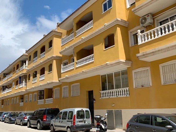Prodej bytu 3+1 70 m² (Jednopodlažní) - foto 2
