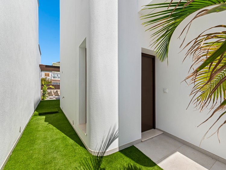 Prodej  vily 131 m², pozemek 250 m² - foto 4