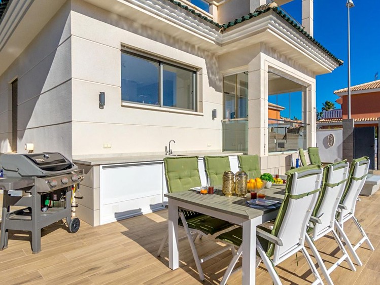 Prodej vily 104 m², pozemek 420 m² - foto 5