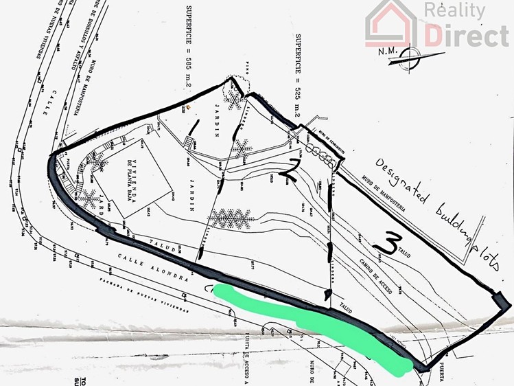 Prodej stavebního pozemku 1 735 m² - foto 1