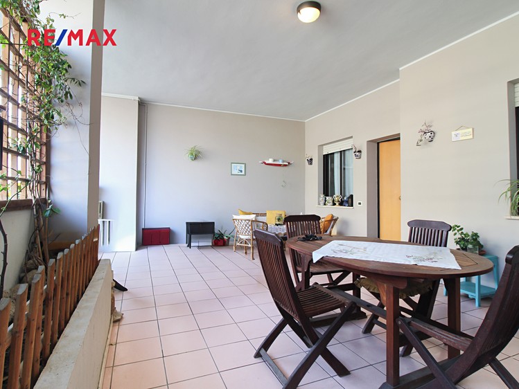 Prodej bytu 3+kk 55 m² (Jednopodlažní) - foto 2