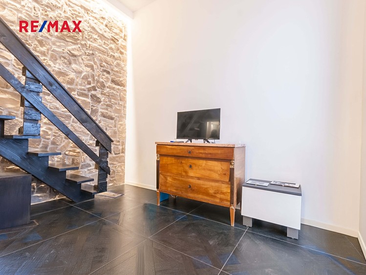Prodej bytu 1+kk 28 m² (Mezonet) - foto 6