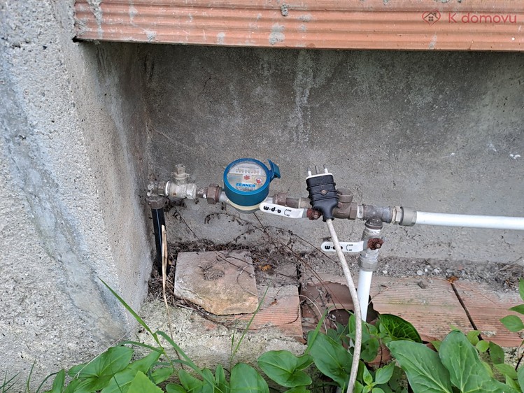 Prodej rodinného domu 107 m², pozemek 990 m² - foto 6