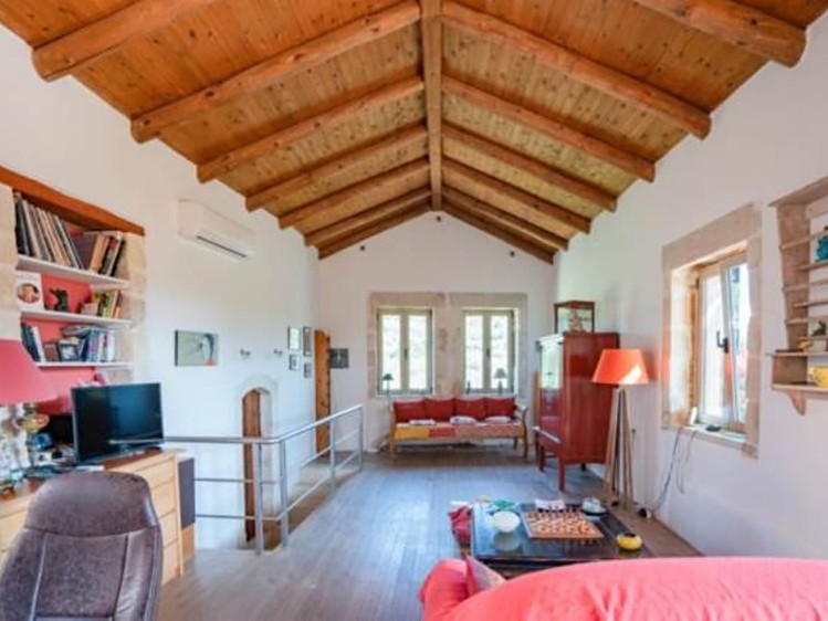 Prodej rodinného domu 322 m², pozemek 2 500 m² - foto 7
