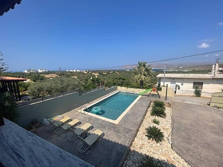 Prodej vily 136 m², pozemek 668 m² - foto 2