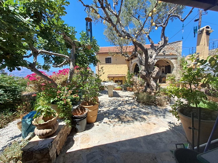 Prodej rodinného domu 160 m², pozemek 313 m² - foto 2