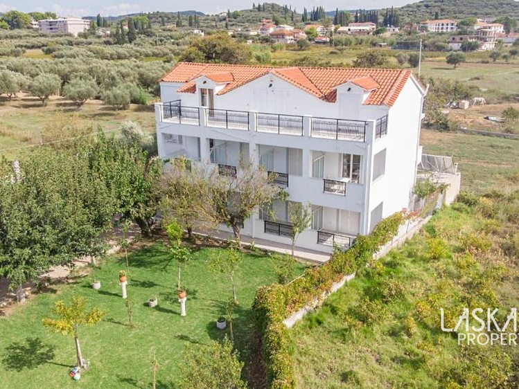 Prodej ubytovacího zařízení 330 m² - foto 2