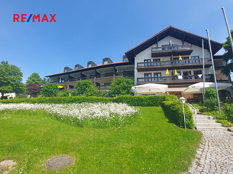 Prodej bytu 1+kk 33 m² - foto 1
