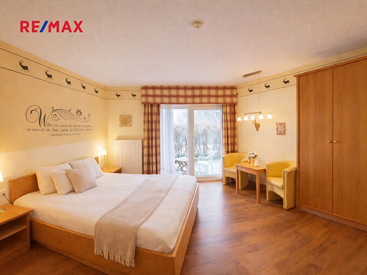 Prodej bytu 1+kk 24 m² (Jednopodlažní) - foto 1