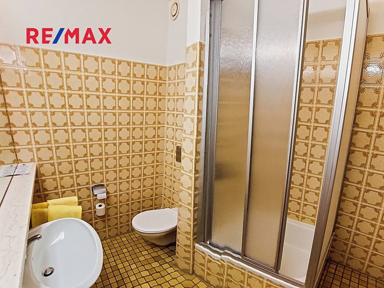 Prodej bytu 1+kk 38 m² (Jednopodlažní) - foto 5