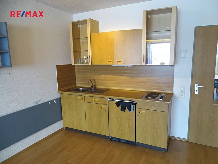 Prodej bytu 1+kk 38 m² (Jednopodlažní) - foto 8