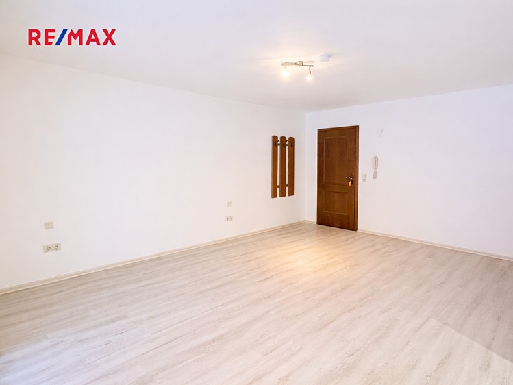 Pronájem bytu 1+kk 30 m² - foto 3