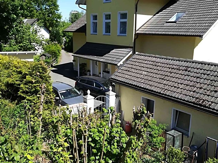 Prodej rodinného domu 343 m², pozemek 590 m² - foto 1