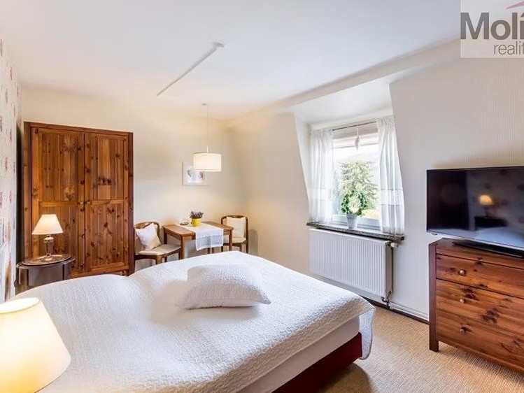 Prodej  vícegeneračního domu 320 m², pozemek 1 680 m² - foto 6