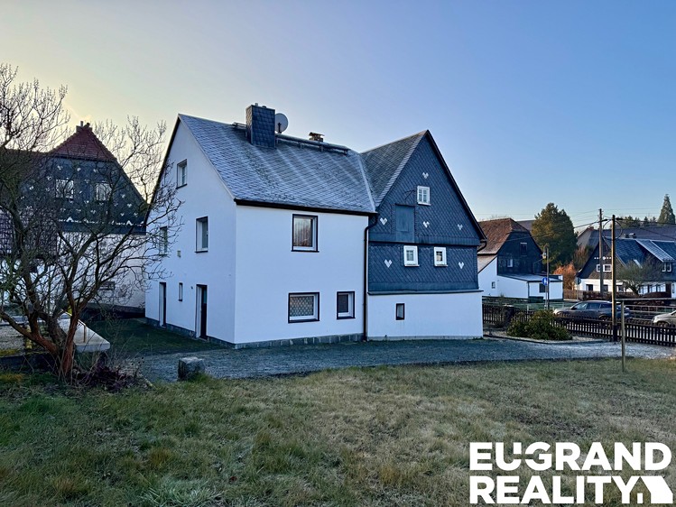 Prodej rodinného domu 280 m², pozemek 1 250 m² - foto 2