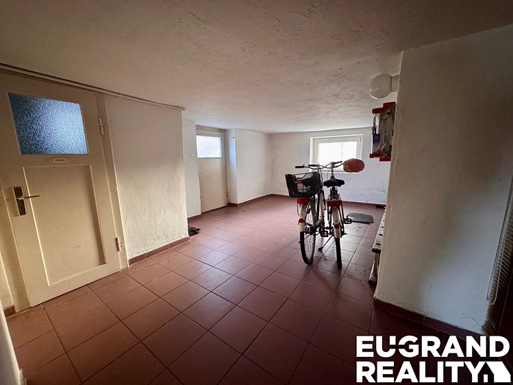 Prodej rodinného domu 280 m², pozemek 1 250 m² - foto 7