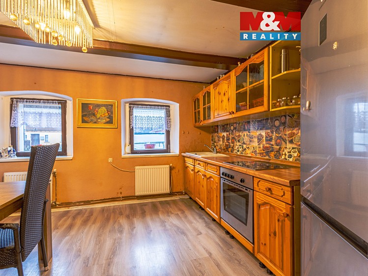 Prodej rodinného domu 157 m², pozemek 210 m² - foto 1