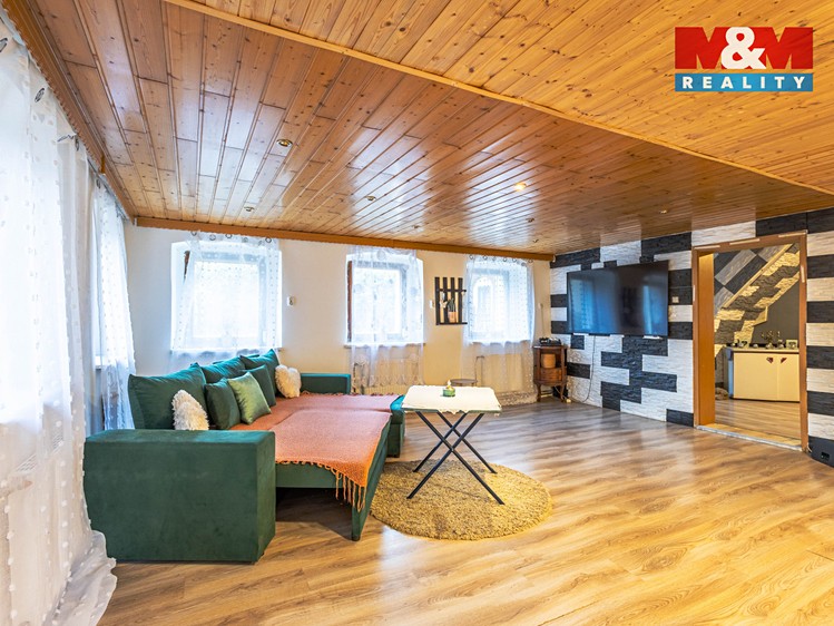 Prodej rodinného domu 157 m², pozemek 210 m² - foto 2