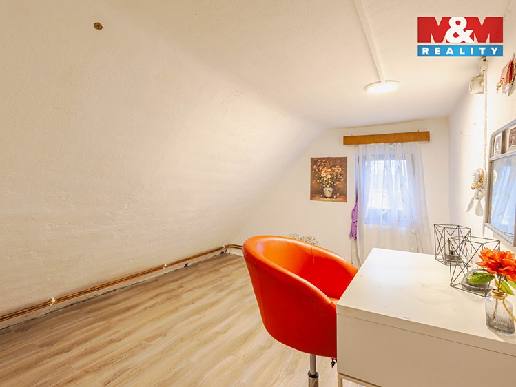 Prodej rodinného domu 157 m², pozemek 210 m² - foto 8
