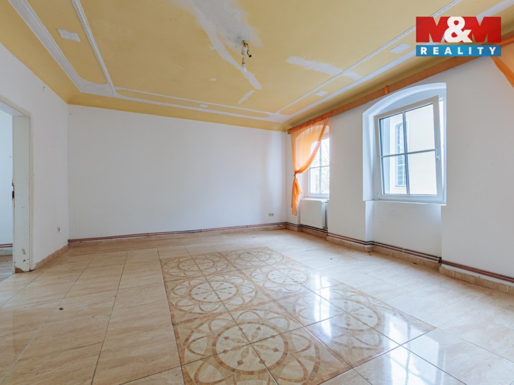 Prodej rodinného domu 420 m², pozemek 420 m² - foto 4
