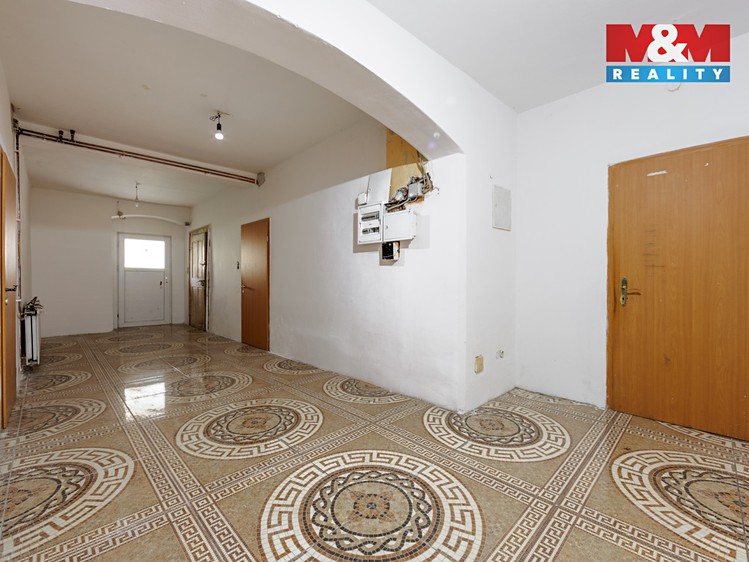 Prodej rodinného domu 420 m², pozemek 420 m² - foto 3