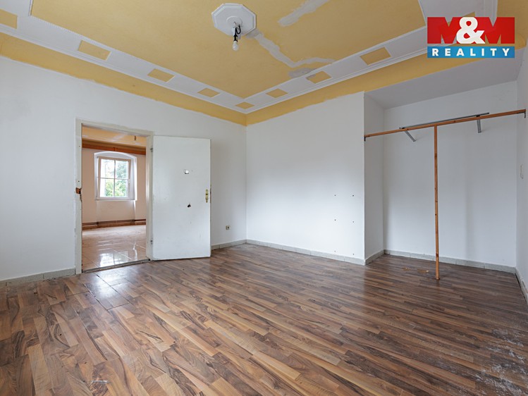 Prodej rodinného domu 420 m², pozemek 420 m² - foto 7