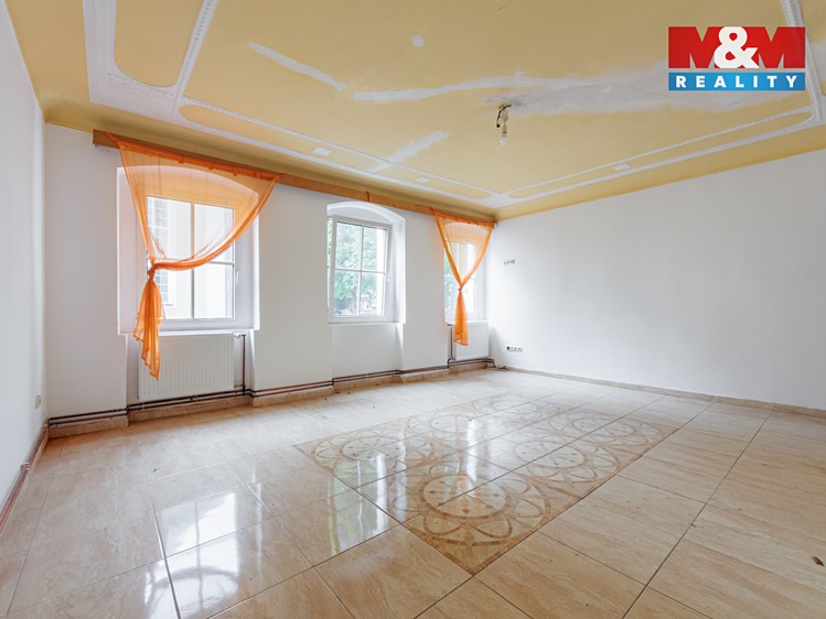Prodej rodinného domu 420 m², pozemek 420 m² - foto 5