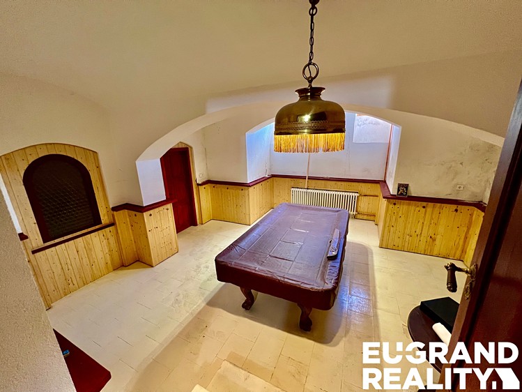 Prodej vily 500 m², pozemek 1 620 m² - foto 4