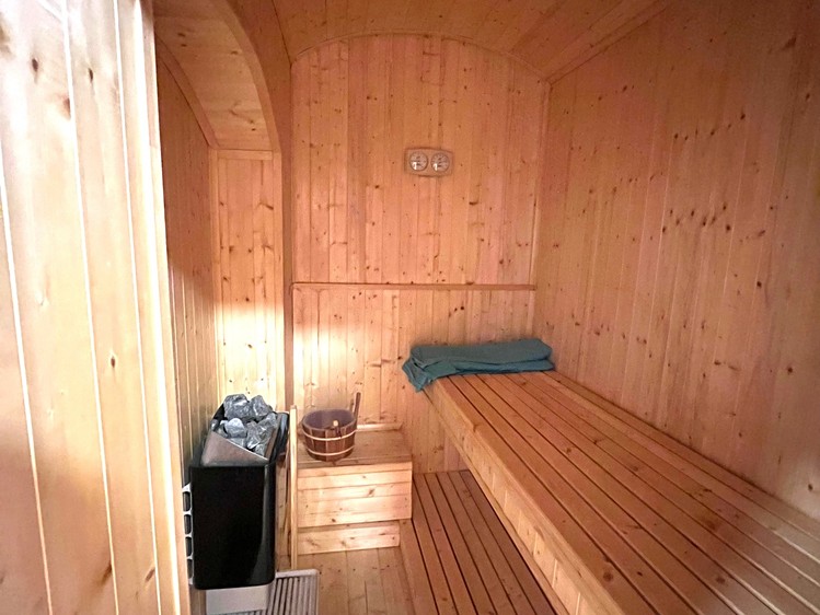 Prodej vily 500 m², pozemek 1 620 m² - foto 7