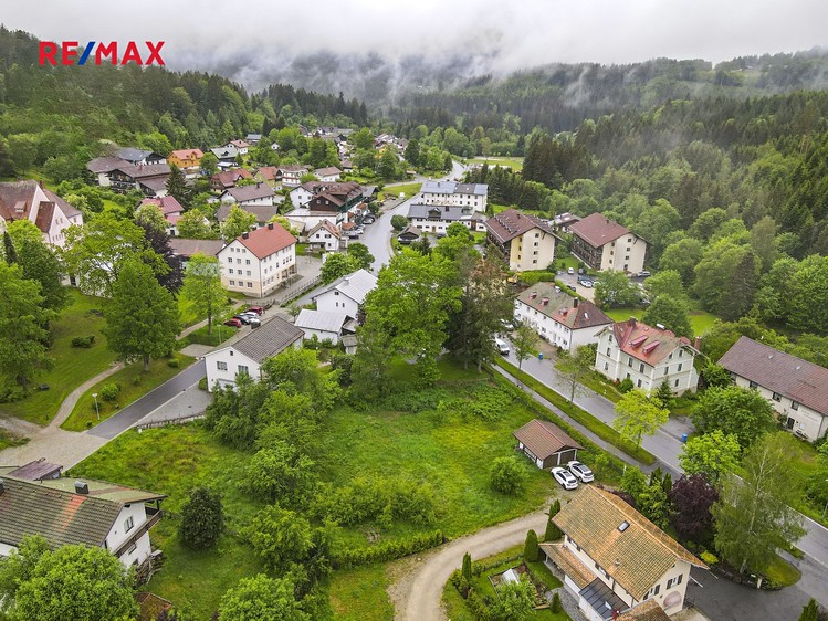 Prodej stavebního pozemku 693 m² - foto 3