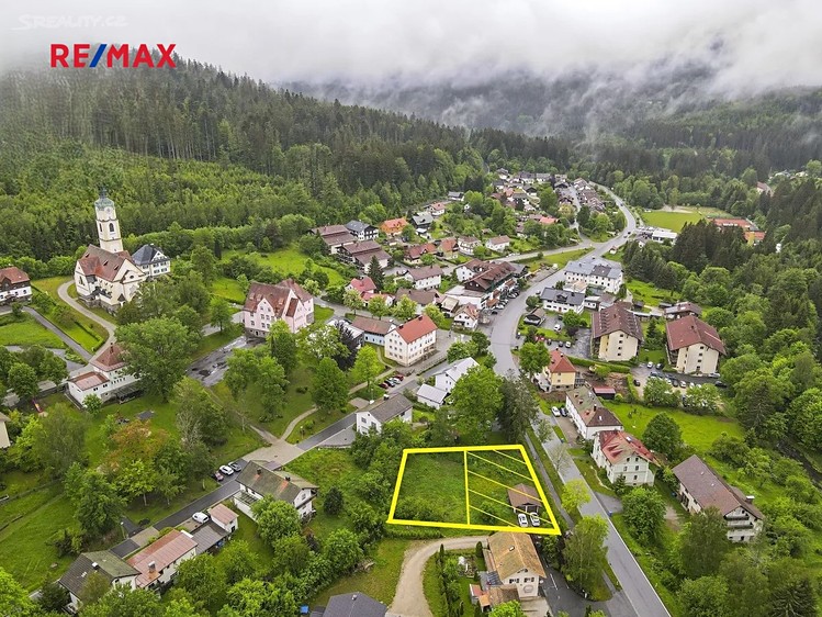 Prodej stavebního pozemku 693 m² - foto 7