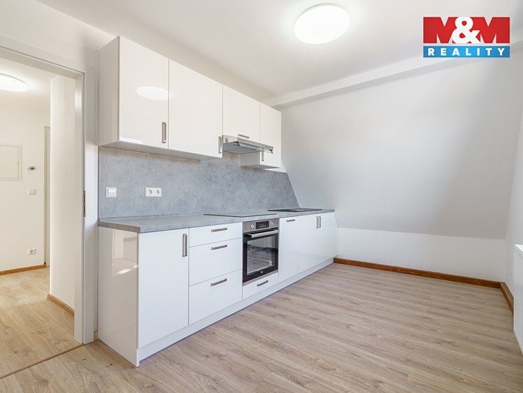 Prodej činžovního domu 300 m² - foto 2