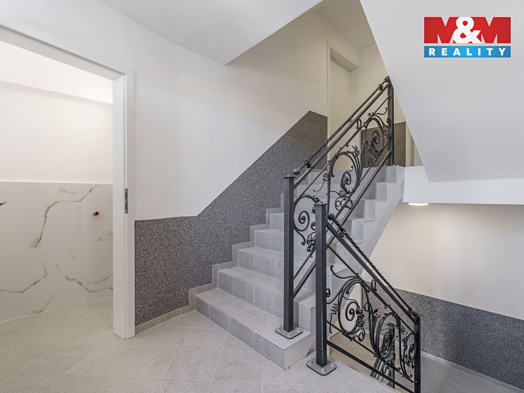 Prodej činžovního domu 300 m² - foto 8