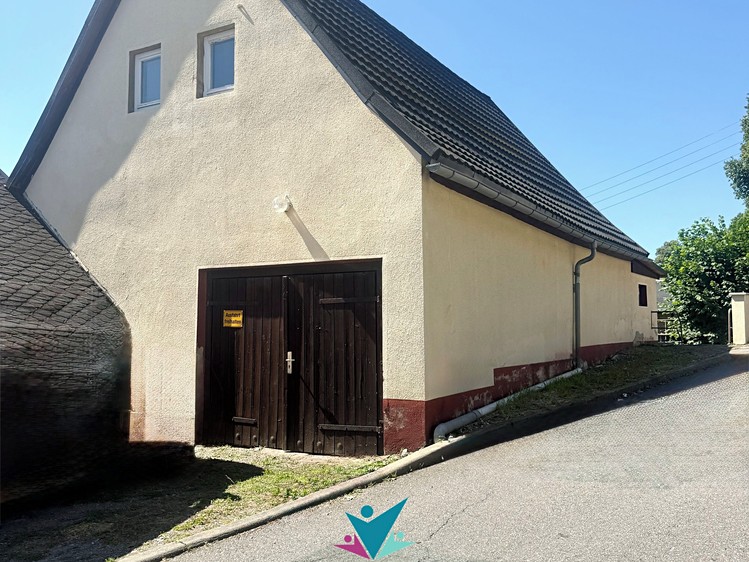 Prodej obchodního prostoru 105 m² - foto 1