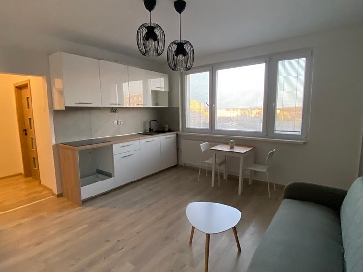 Pronájem bytu 2+kk 38 m² - foto 3