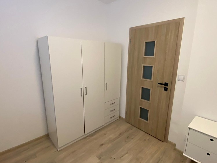 Pronájem bytu 2+kk 38 m² - foto 8